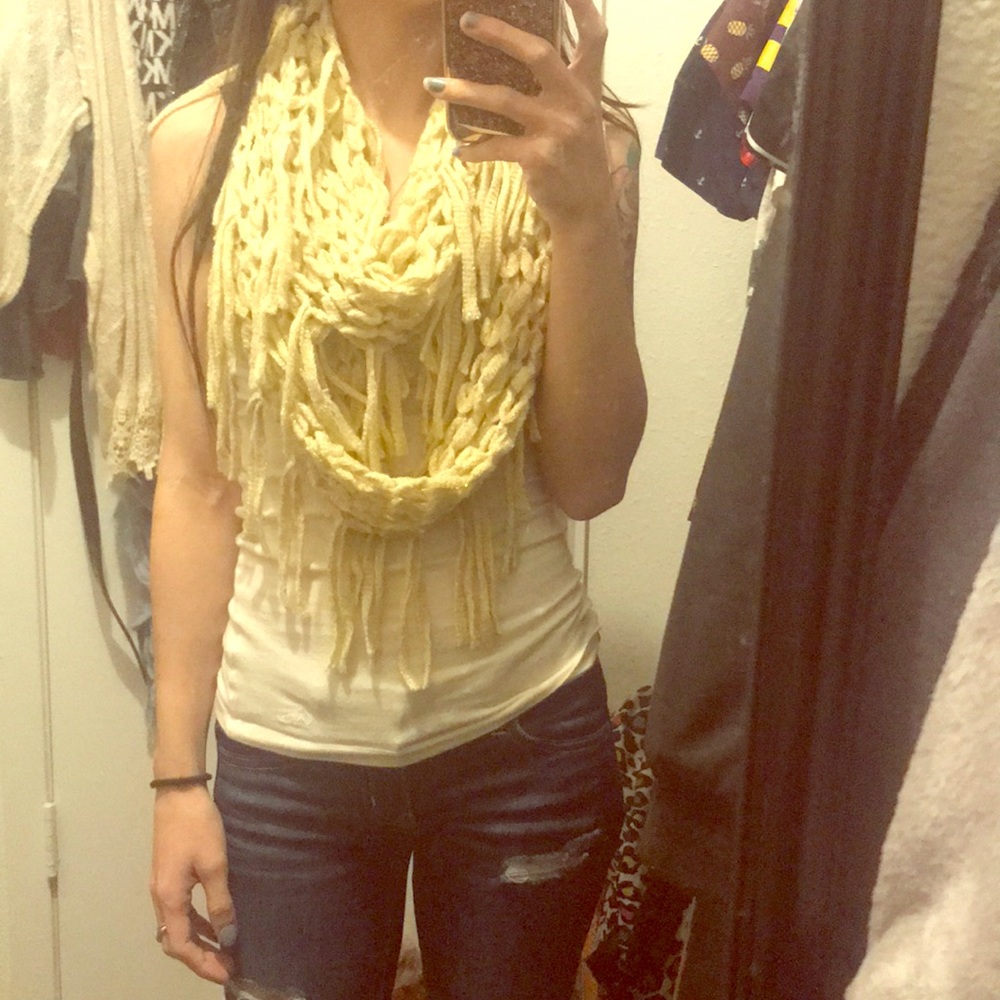 Fringe scarf